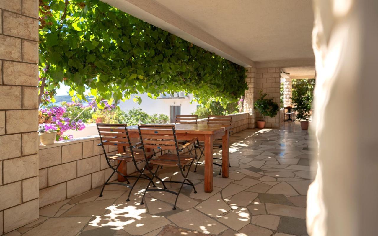 Pansion Marjan Hotel Zavala Kültér fotó